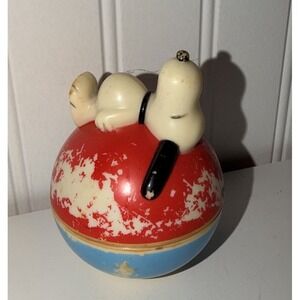 Vintage Peanuts Snoopy Roly Poly Baby Rattle Ball Red Blue